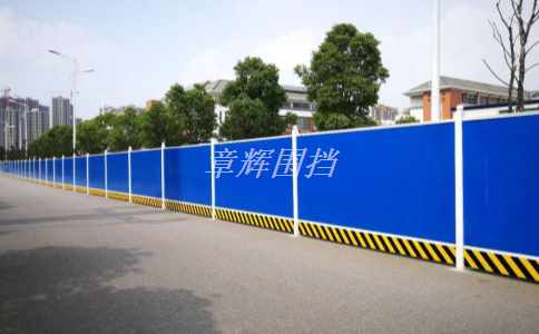 簡(jiǎn)易圍擋的平均使用壽命是多久？