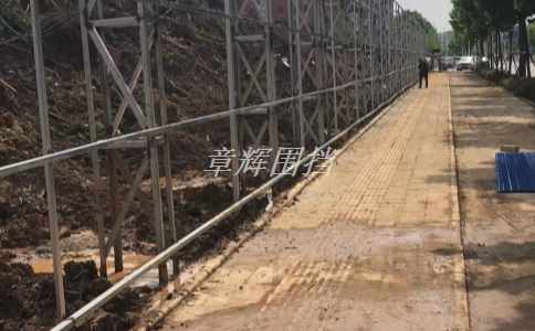 簡易圍擋在城市綠化和景觀美化中的作用如何發(fā)揮？（簡易圍擋在城市綠化中的應(yīng)用實踐）