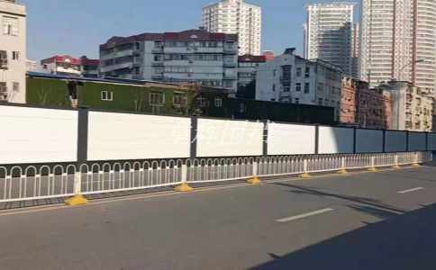 如何維護和清潔pvc圍擋以延長其使用壽命？（pvc圍擋的維護保養(yǎng)）