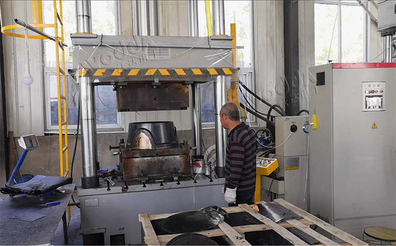 500噸四柱液壓機(jī)廠家 500噸四柱液壓機(jī)廠家